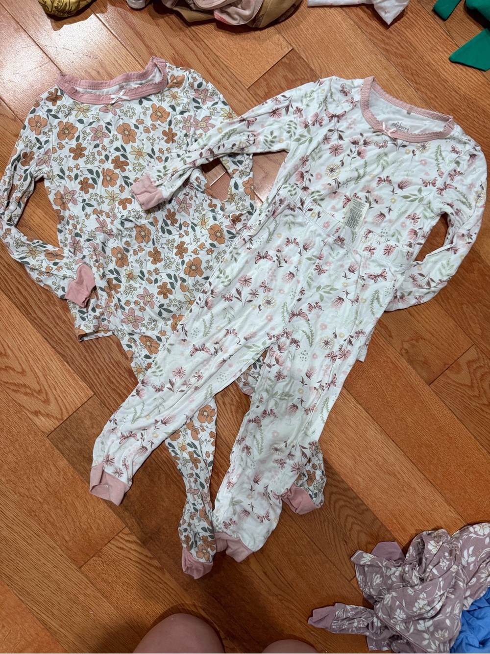 2 Sets Floral Long Sleeve Footed Baby Pajamas Set - Pink Accents